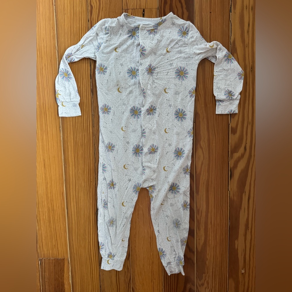 Magnetic Me White Pajama Footless Sleeper with Blue and Yellow Starburst Print